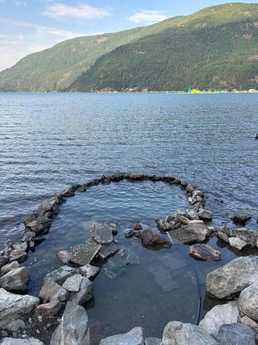 Lake Time Harrison Harrison Hot Springs Bagian luar foto